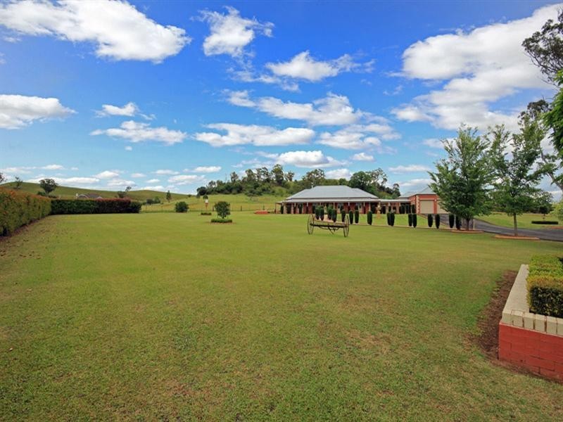 6 Equestrian Drive, Picton NSW 2571