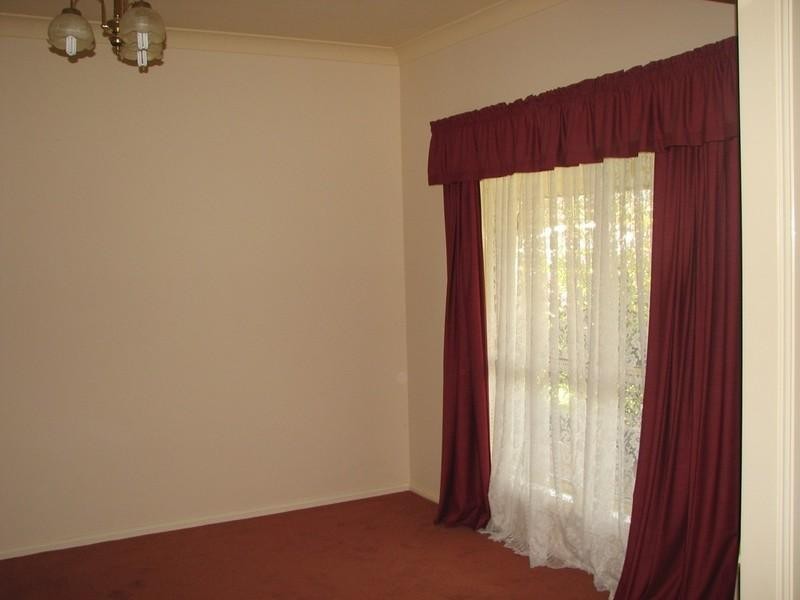 85 Myrtle Creek Avenue, Tahmoor NSW 2573