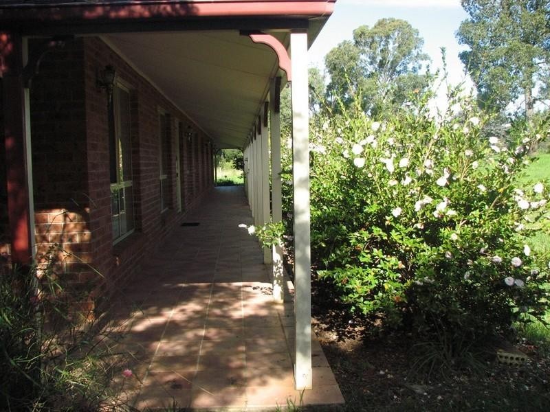 85 Myrtle Creek Avenue, Tahmoor NSW 2573