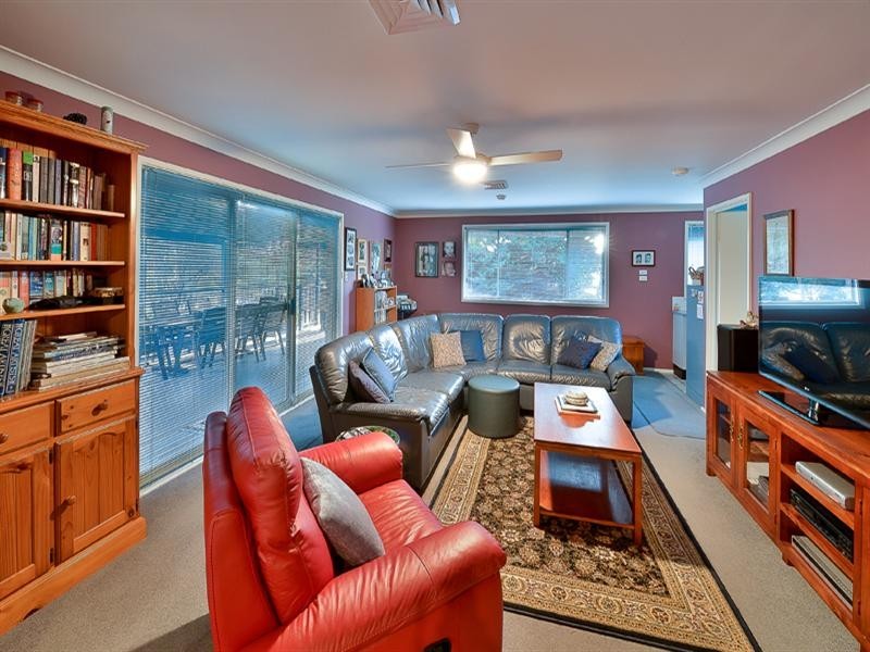 7 Tarrant Close, Picton NSW 2571