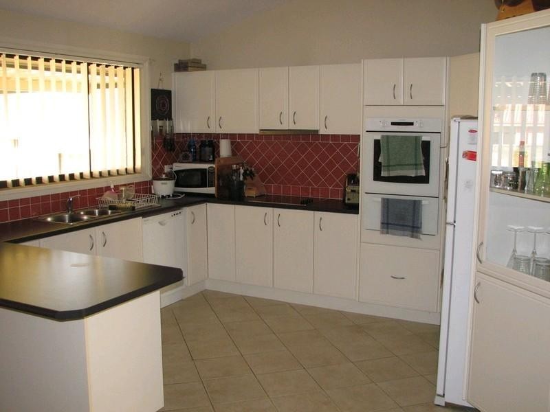 1 Hereford Way, Picton NSW 2571