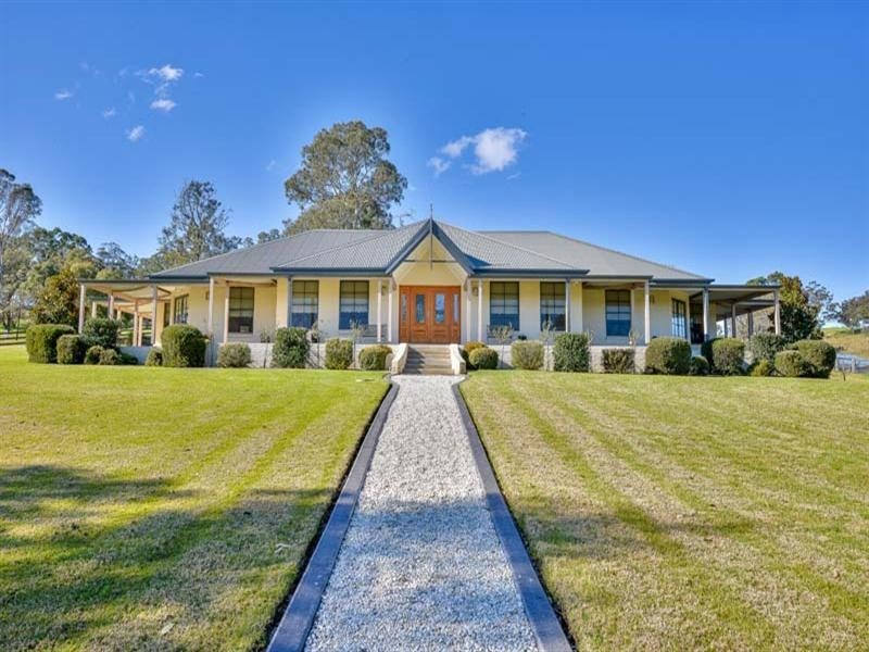 2 Attunga Close, Picton NSW 2571
