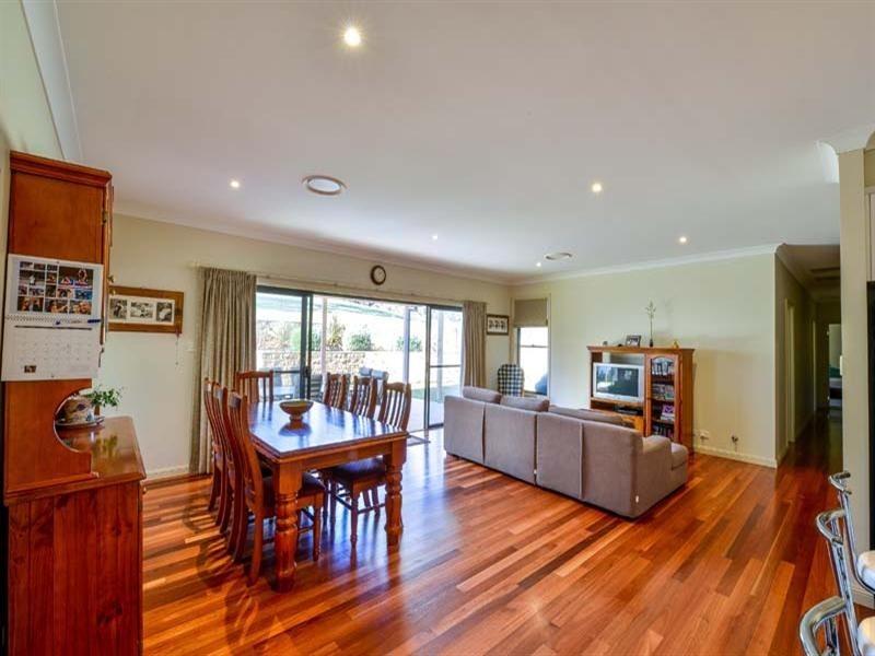 2 Attunga Close, Picton NSW 2571