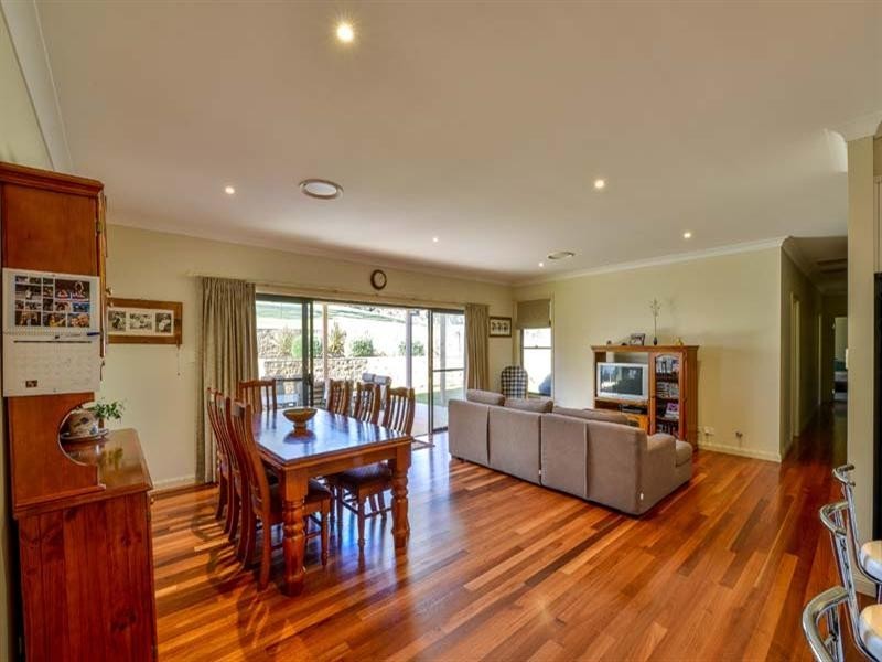 2 Attunga Close, Picton NSW 2571