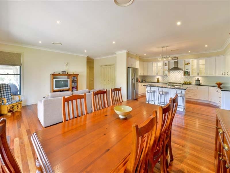 2 Attunga Close, Picton NSW 2571