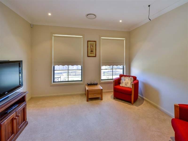 2 Attunga Close, Picton NSW 2571