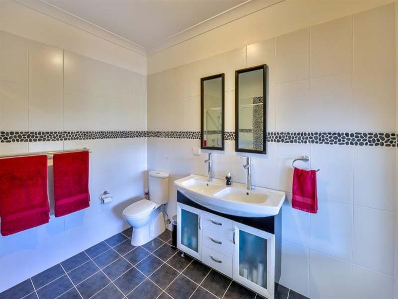 2 Attunga Close, Picton NSW 2571