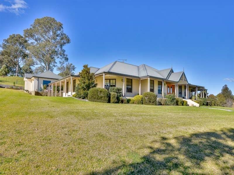 2 Attunga Close, Picton NSW 2571