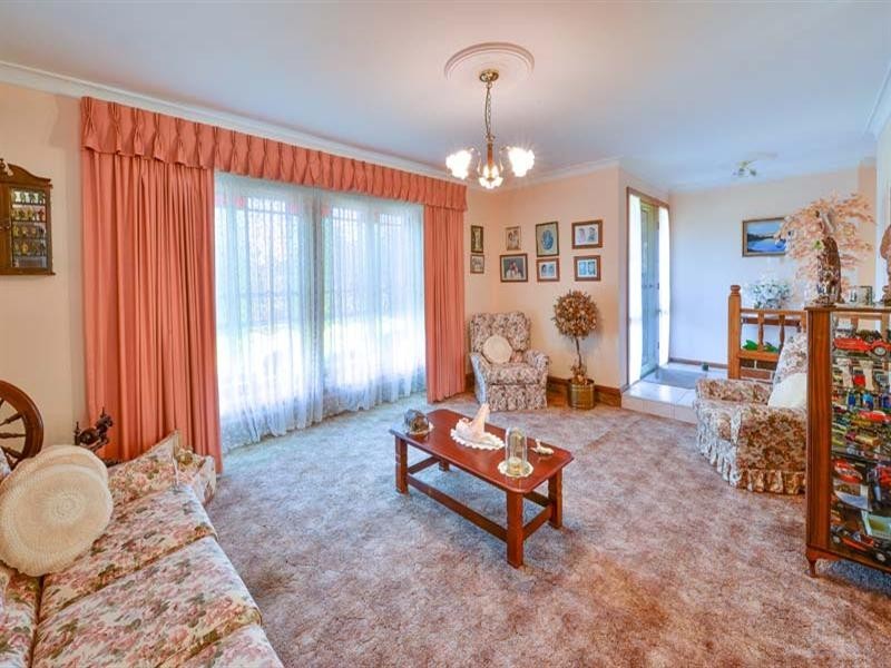 9 Lloyds Way, Bargo NSW 2574