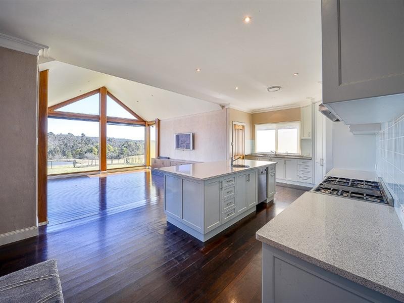 5 Lawson Road, Pheasants Nest NSW 2574