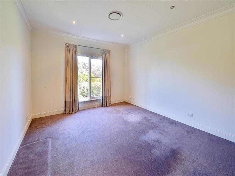 5 Lawson Road, Pheasants Nest NSW 2574