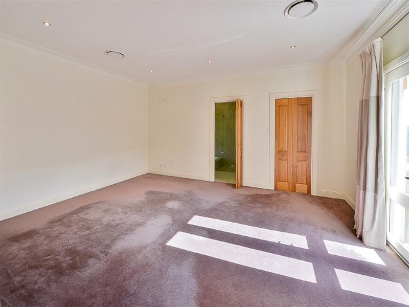 5 Lawson Road, Pheasants Nest NSW 2574