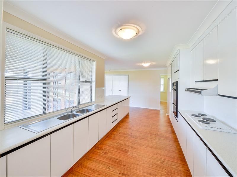 11 Stargard Crescent, Picton NSW 2571