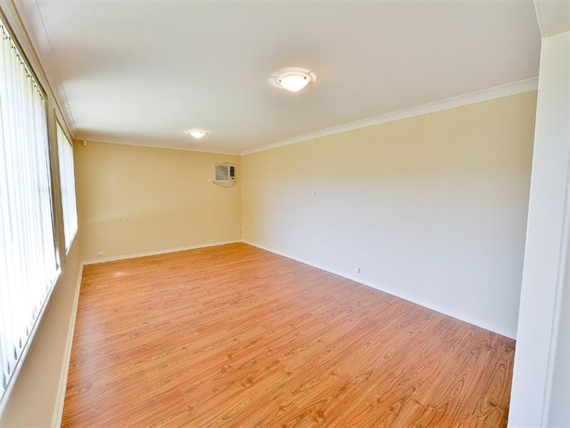 11 Stargard Crescent, Picton NSW 2571