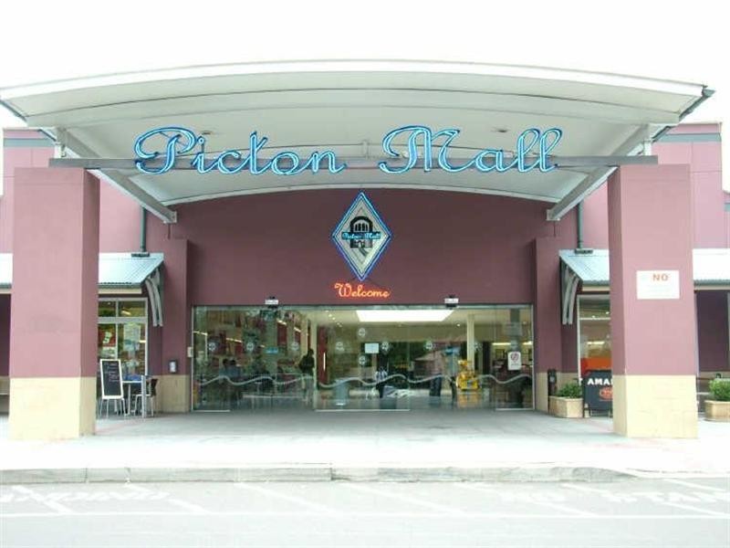 Cnr Margaret Street, Picton NSW 2571