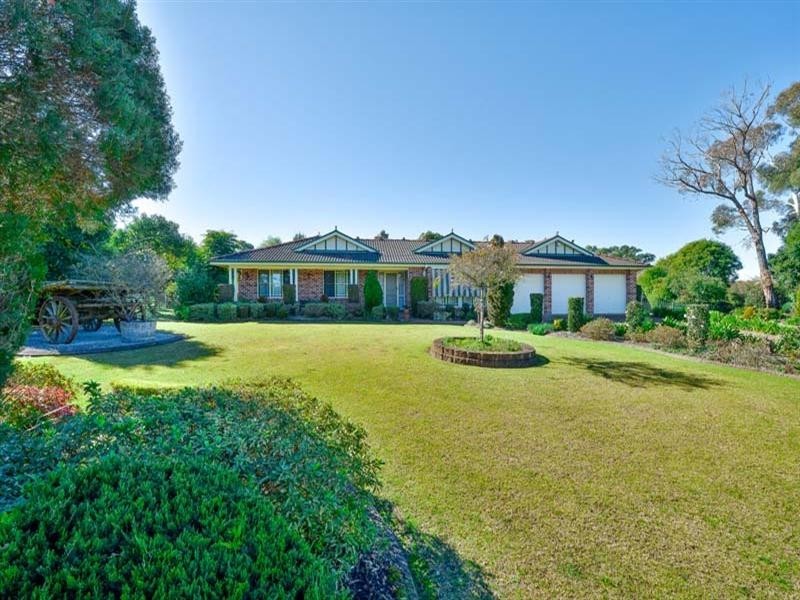 9 Lloyds Way, Bargo NSW 2574