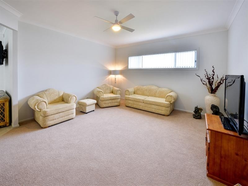 30 Stargard Crescent, Picton NSW 2571