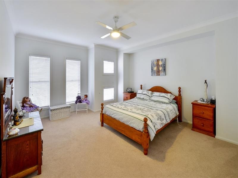 30 Stargard Crescent, Picton NSW 2571