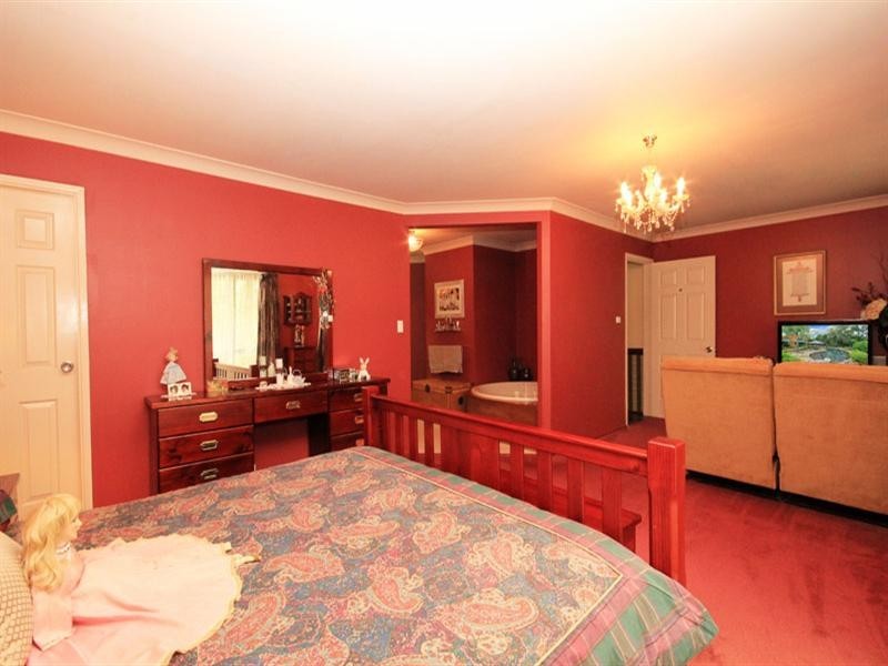 11 Coldenham Road, Picton NSW 2571