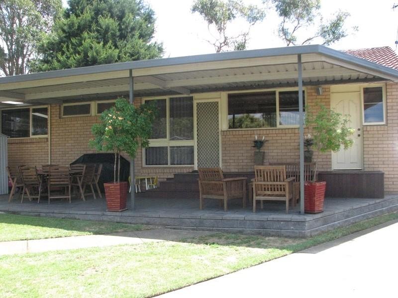 4 North Street, Thirlmere NSW 2572