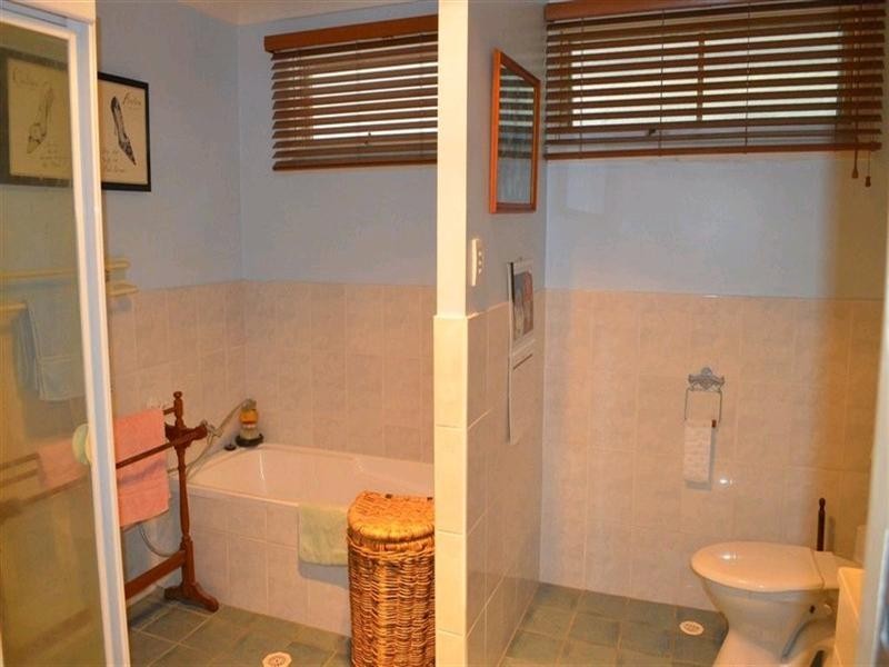 4 North Street, Thirlmere NSW 2572