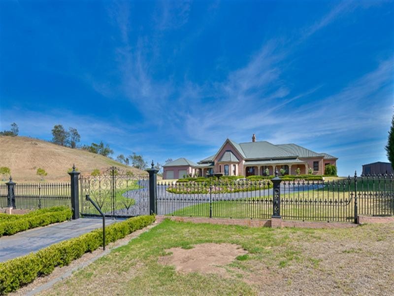 2/200 Mount Hercules Road, Razorback NSW 2571