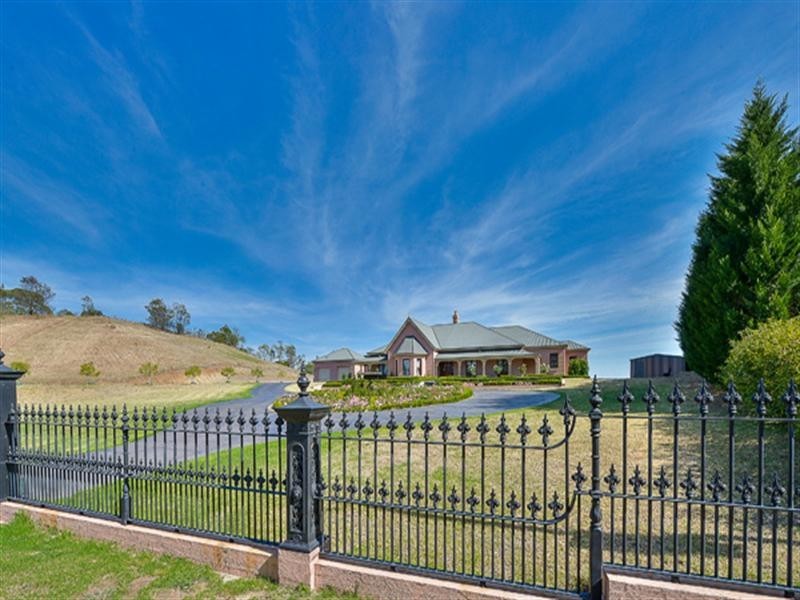 2/200 Mount Hercules Road, Razorback NSW 2571