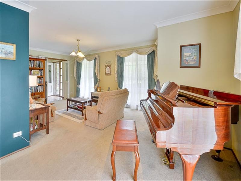 8 Horne Close, Bargo NSW 2574