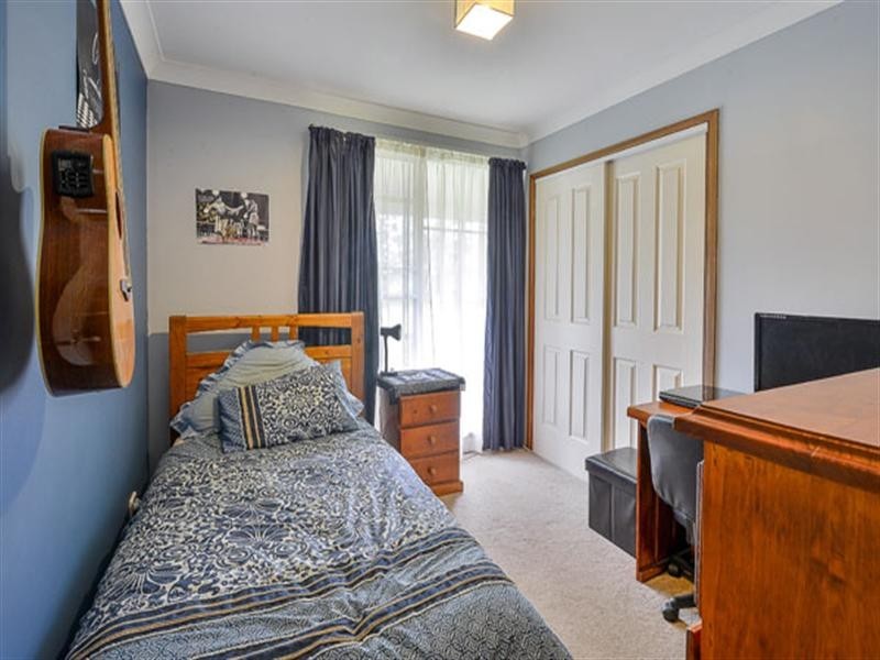 8 Horne Close, Bargo NSW 2574