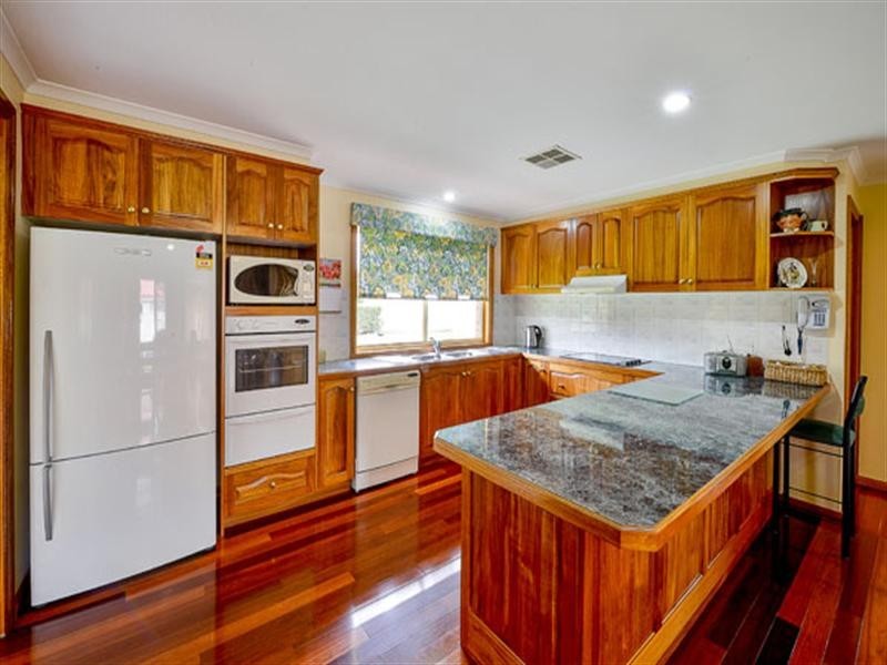 27 Kyeema Street, Picton NSW 2571