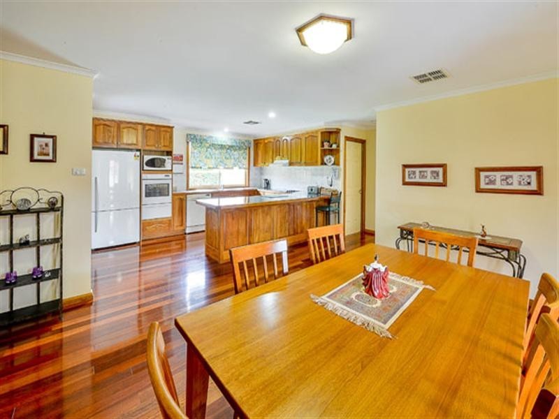 27 Kyeema Street, Picton NSW 2571