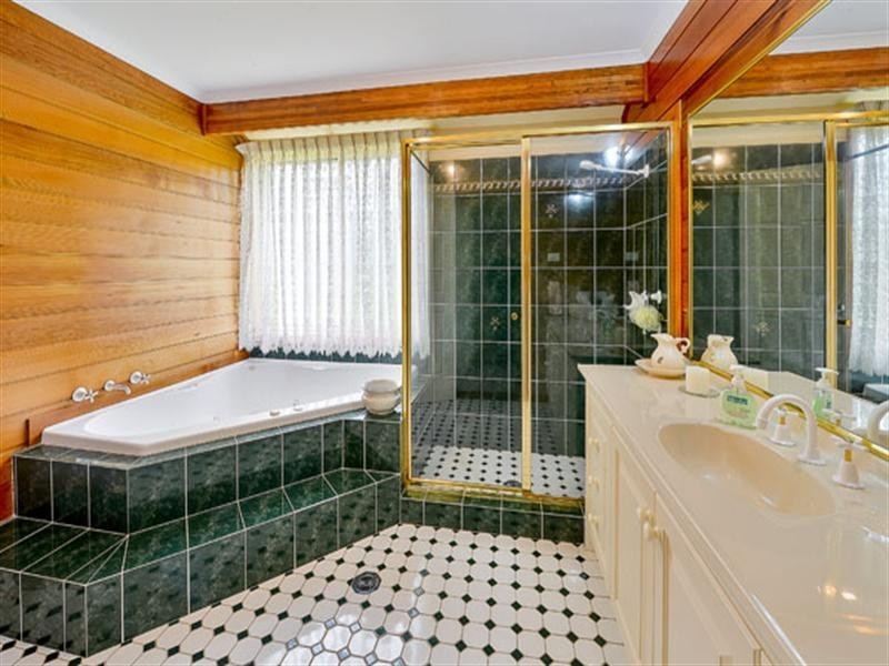 27 Kyeema Street, Picton NSW 2571