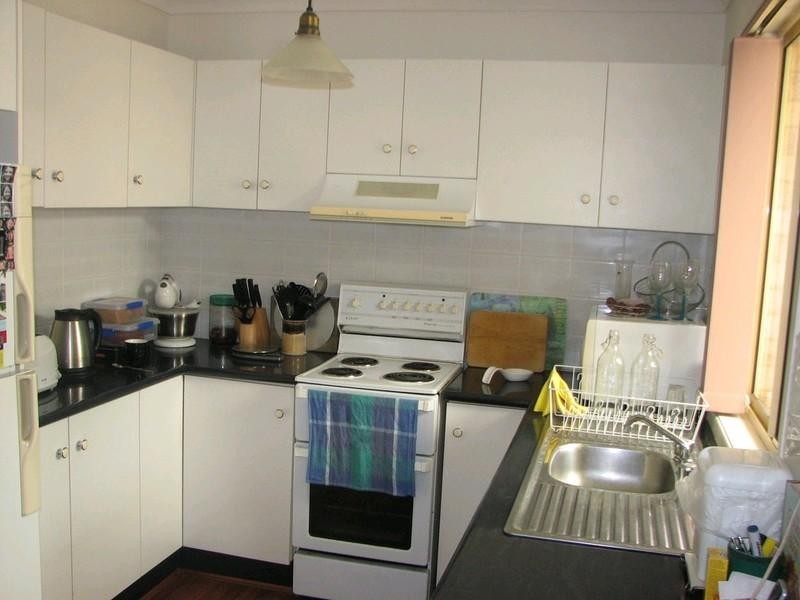 8 Haddon Place, Picton NSW 2571