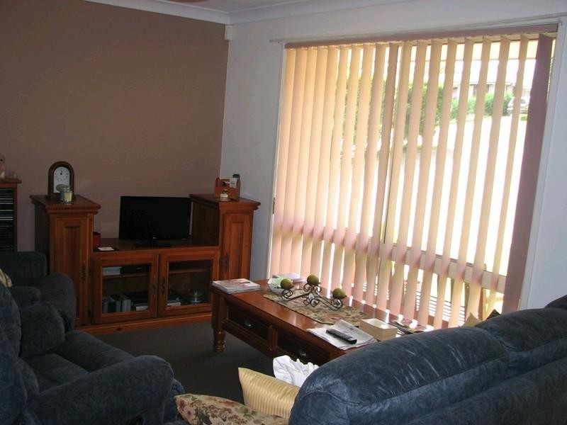 8 Haddon Place, Picton NSW 2571