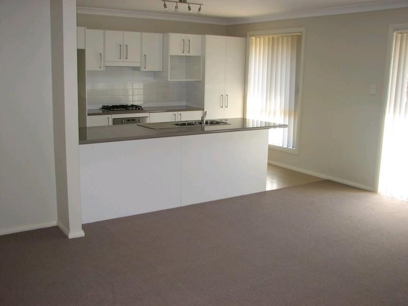 71 Remembrance Drive, Tahmoor NSW 2573
