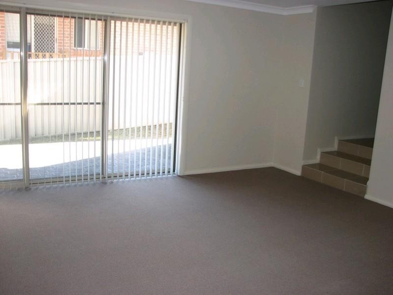 71 Remembrance Drive, Tahmoor NSW 2573