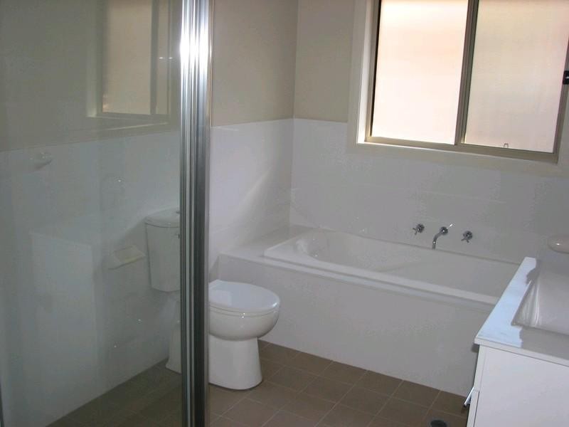 71 Remembrance Drive, Tahmoor NSW 2573