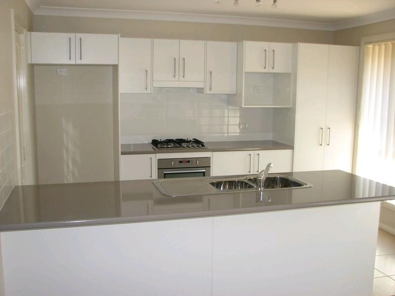 71 Remembrance Drive, Tahmoor NSW 2573