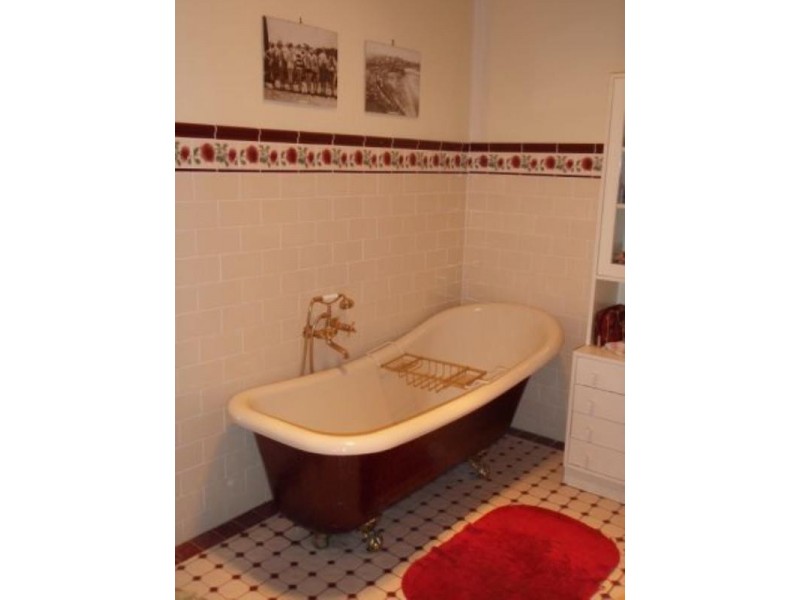 186 Menangle Street, Picton NSW 2571