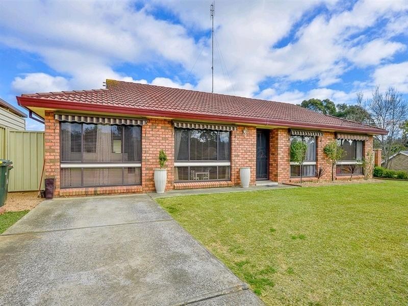1 Coachwood Crescent, Picton NSW 2571
