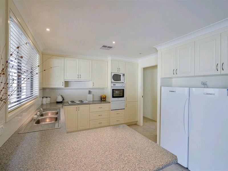 1 Coachwood Crescent, Picton NSW 2571