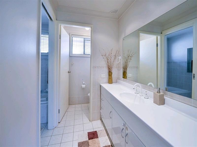 1 Coachwood Crescent, Picton NSW 2571