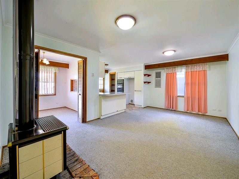 30 Westbourne Avenue, Thirlmere NSW 2572