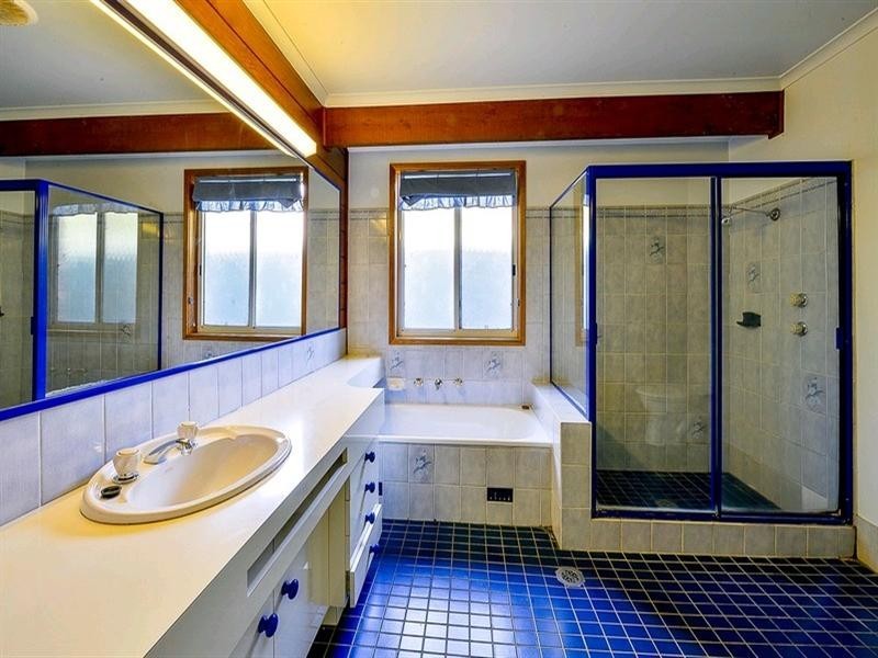 30 Westbourne Avenue, Thirlmere NSW 2572