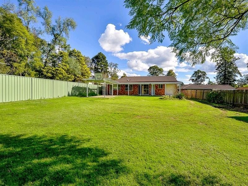 30 Westbourne Avenue, Thirlmere NSW 2572