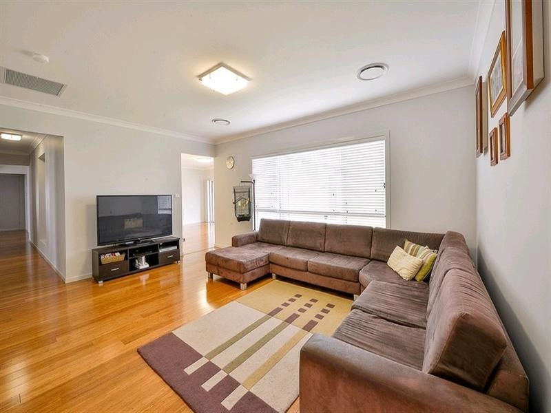 29 The Grange, Picton NSW 2571