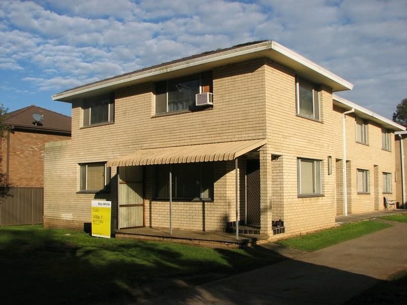 1/131 Menangle Street, Picton NSW 2571