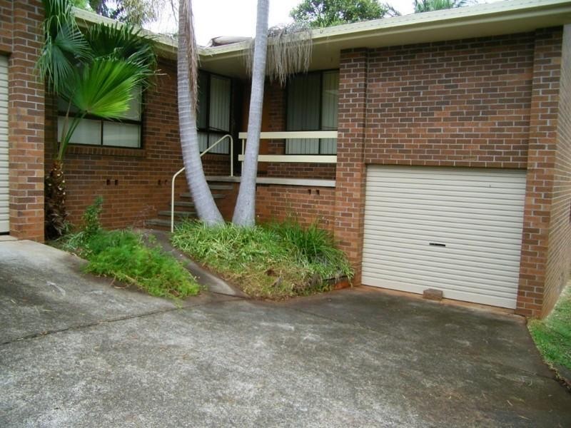 2/8 Talbingo Place, Port Macquarie NSW 2444