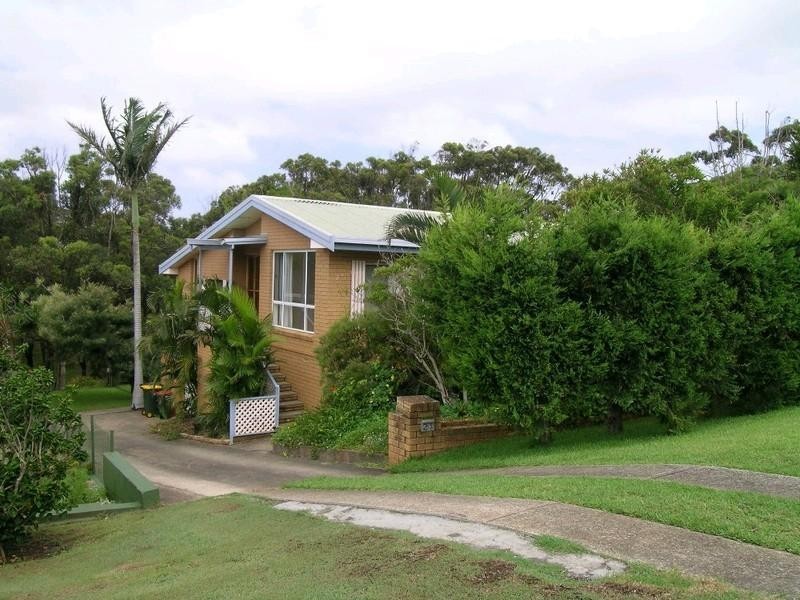 24 Grandview Parade, Port Macquarie NSW 2444