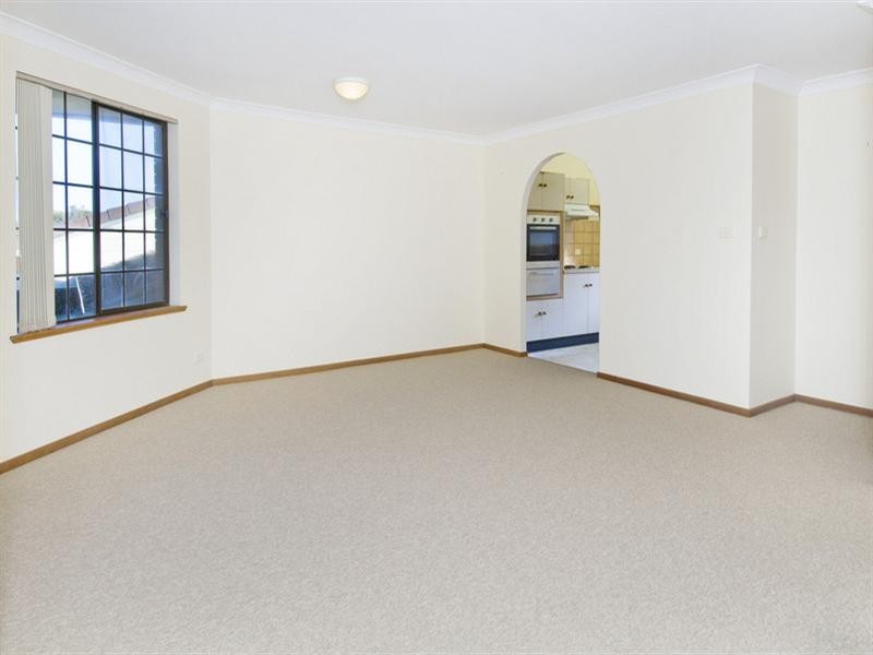 2/1 Laurel Street, Port Macquarie NSW 2444